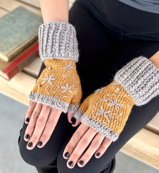 Embroidered Mum Mitts, PDF